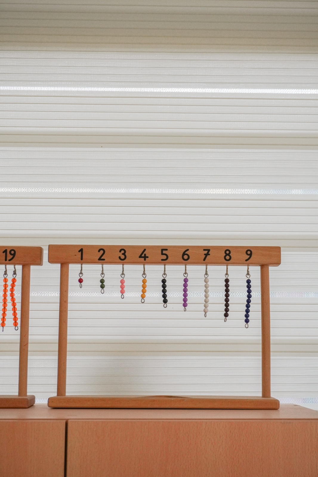 Montessori sayı boncukları ve matematik materyalleri